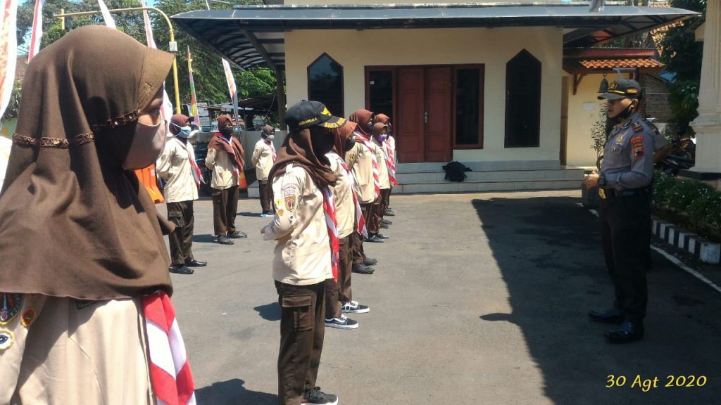 Kapolsek Limpung Mengajak Seluruh Anggota Saka Bhayangkara Mematuhi Protokol Kesehatan dalam Keseharianya
